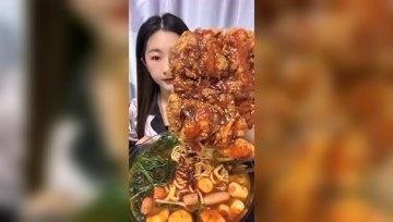 娱乐吃瓜酱旅游,揭秘各国美食与趣事